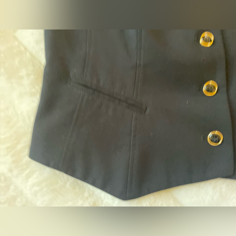 Cach Vest. - image 7